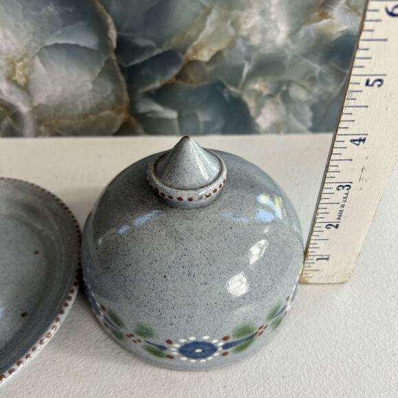 Vintage Stoneware Art Studio Pottery Cheese Dish Hand Painted Flowers Signed - Picture 14 of 15